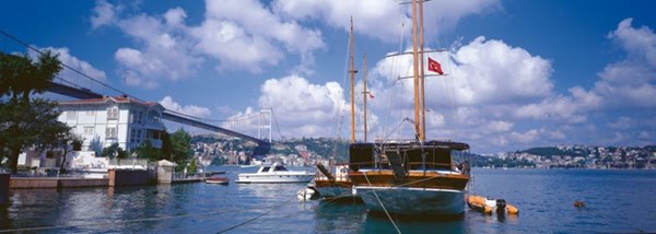 Educa (14758) - Izzet Keribar: "Fatih Sultan Mehmet Bridge" - 2000 brikker puslespil