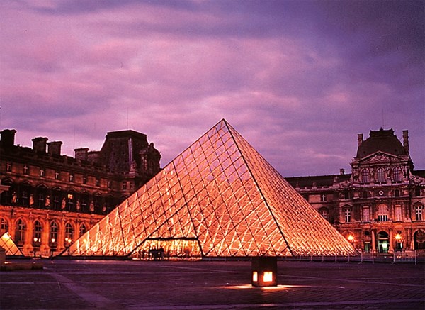 Tomax Puzzles (50-012) - "Louvre Pyramid, Paris" - 500 brikker puslespil