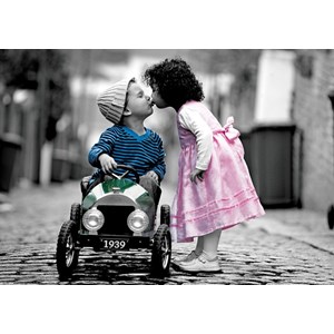 Trefl (10320) - "The First Kiss" - 1000 brikker puslespil